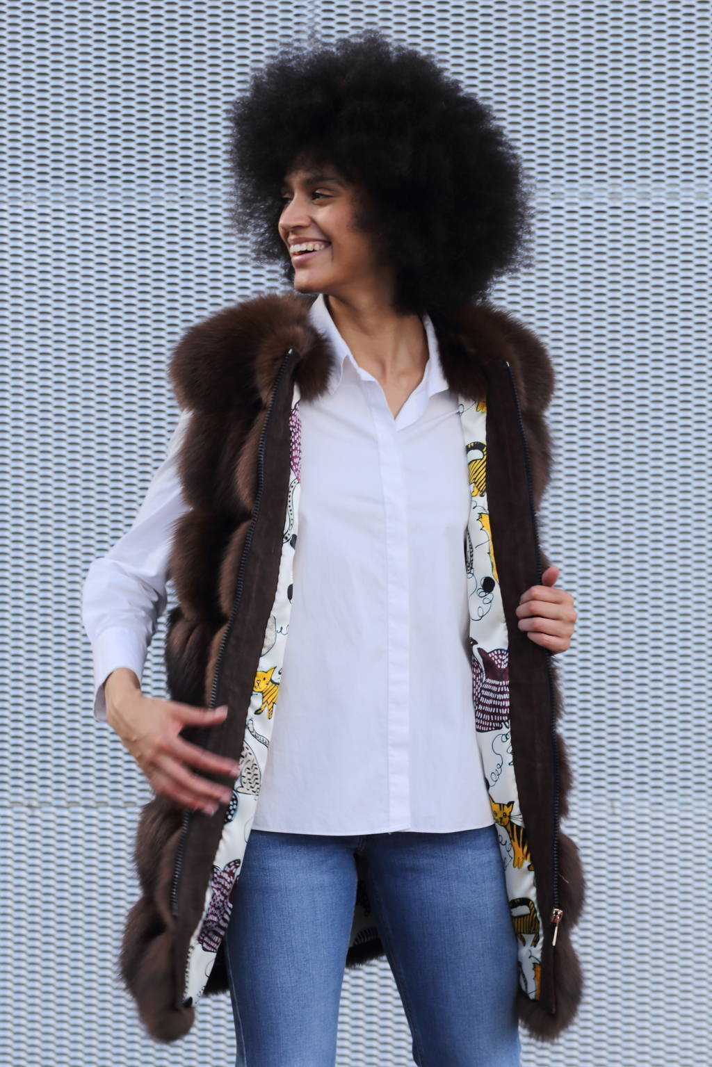 Gilet in volpe di colore marrone